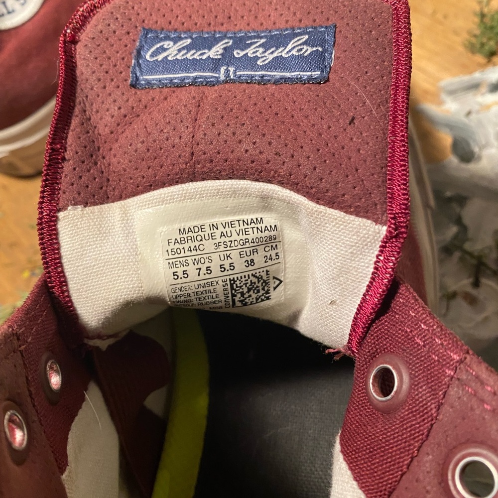 maroon high top converse with lunarlon
